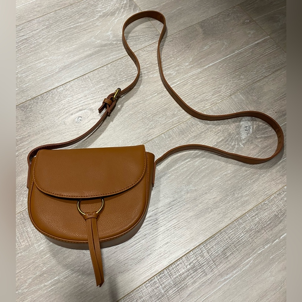JJ Winters Crossbody Bag in Very Good Condition